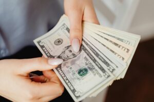 Tips Aman Menukar Uang di Money Changer